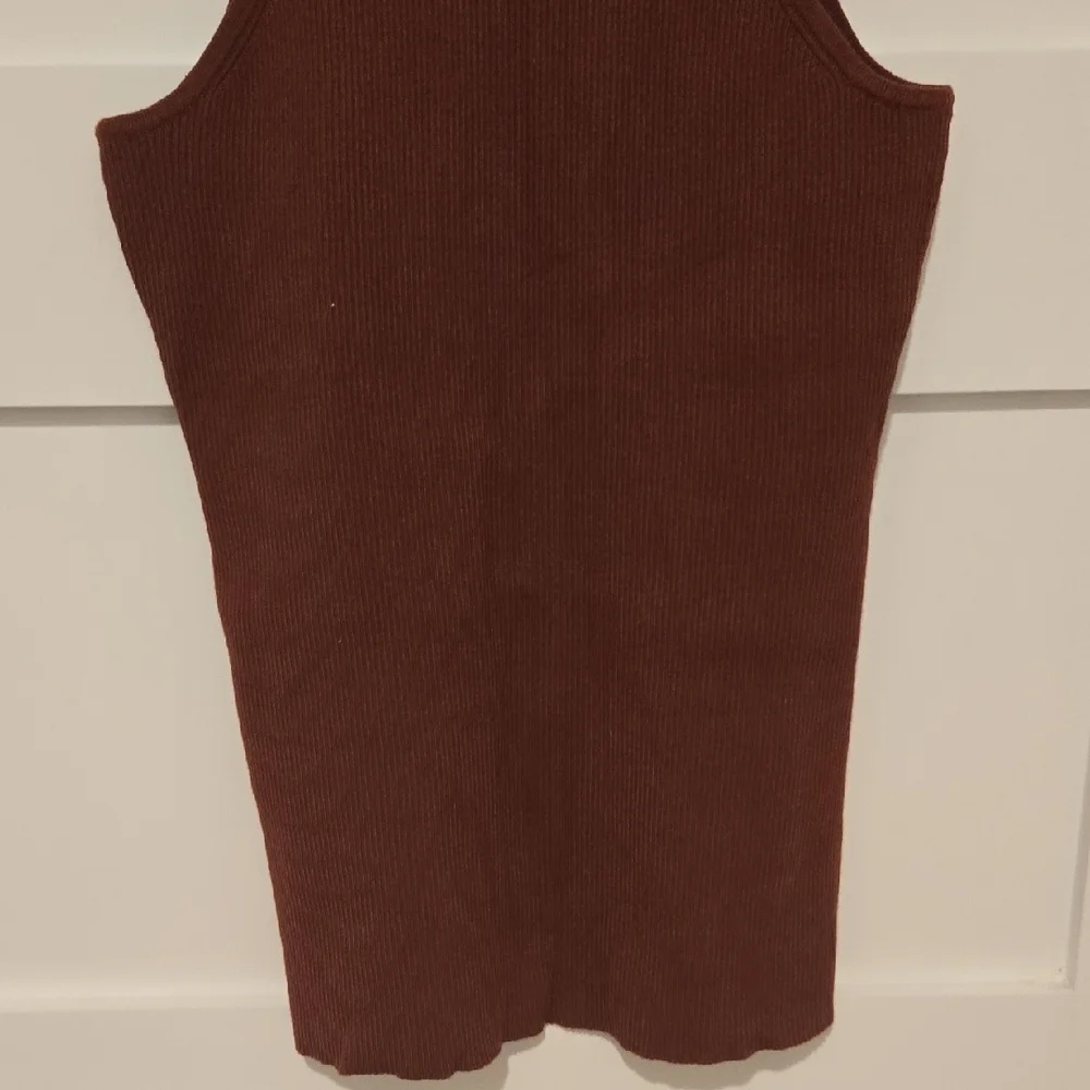 Madewell Chocolate Ribbed Tank Top - Picture 4 of 4